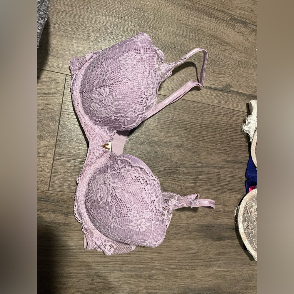 Victoria Secret Bra Plunge Lace Bra Bralette Purple